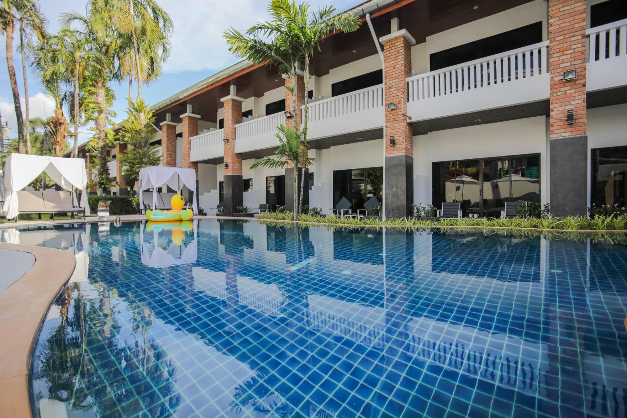 Etk Patong Resort Kültér fotó